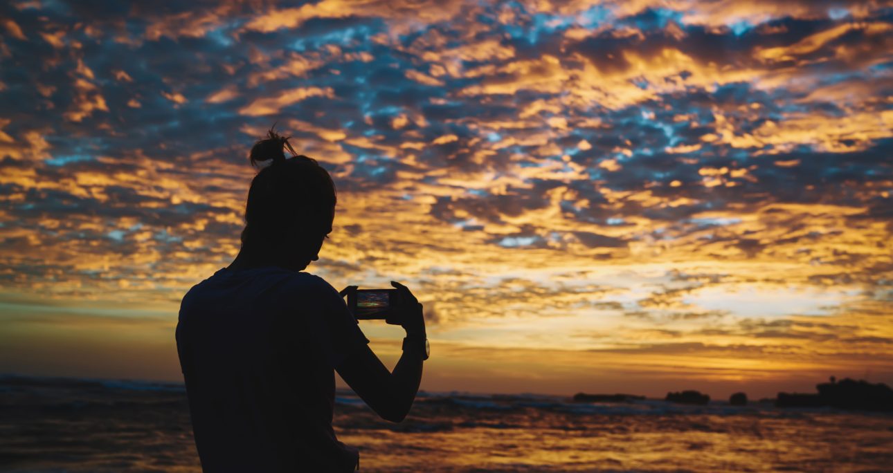 Master the Lens: Top 5 Smartphone Photography Tips for 2026